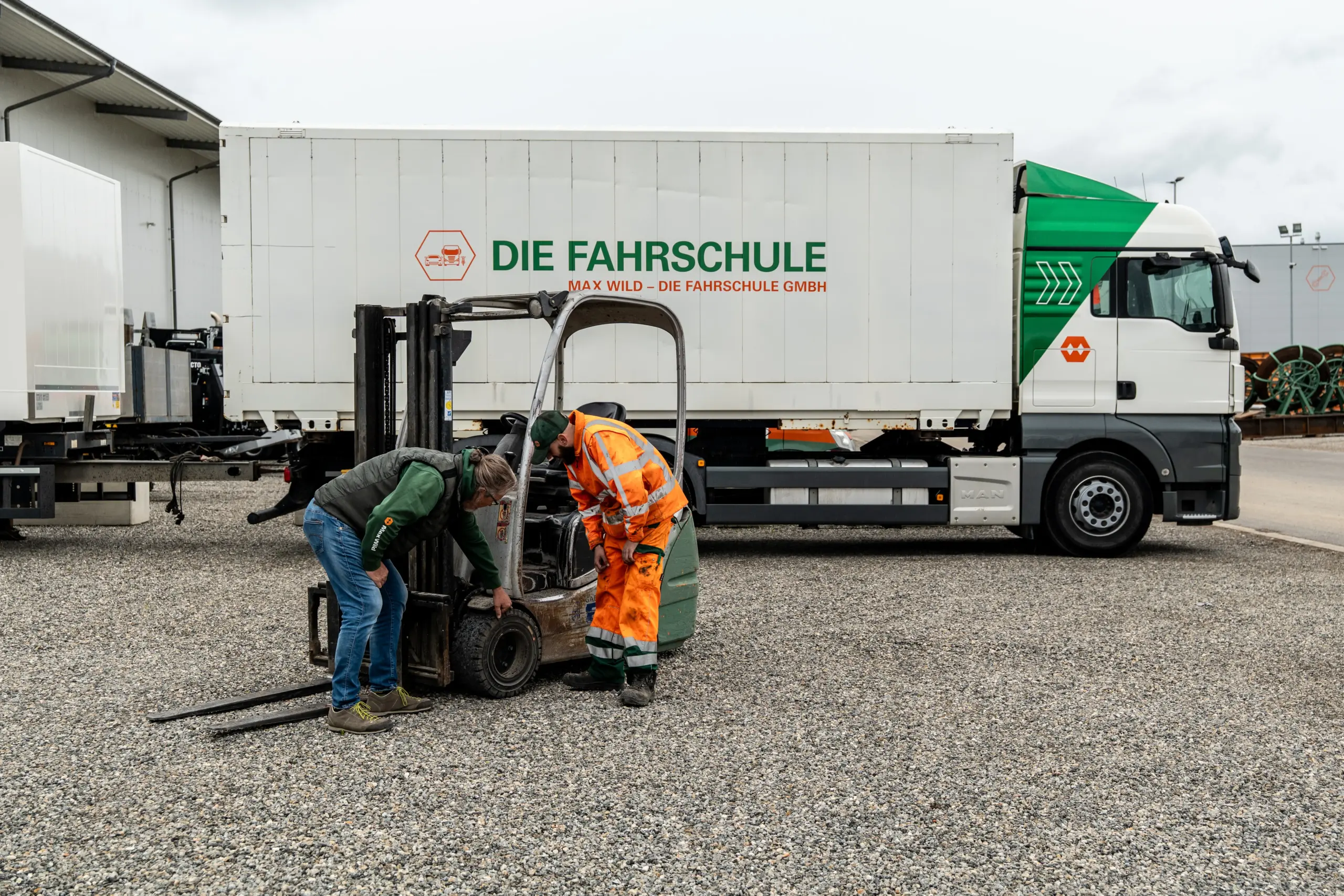 maxwild-fahrschule-74_08298